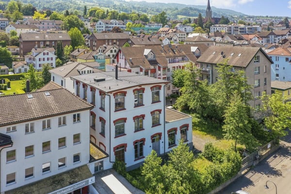 Einzigartiges, historisches Loft-Haus mit Seesicht und viel Raum zum Wohnen und Arbeiten 81