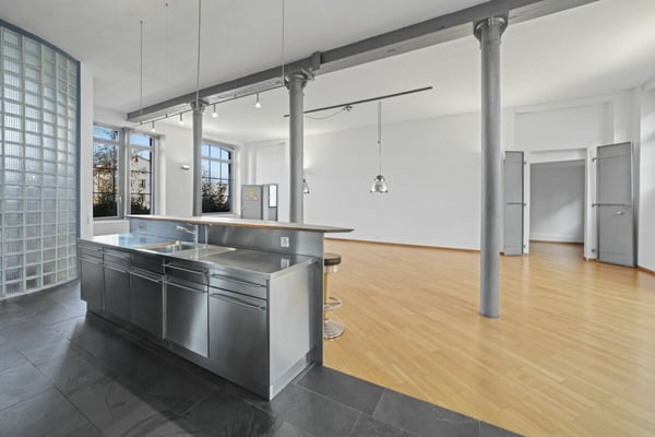 Einzigartiges, historisches Loft-Haus mit Seesicht und viel Raum zum Wohnen und Arbeiten 12
