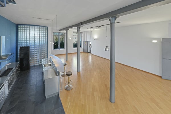 Einzigartiges, historisches Loft-Haus mit Seesicht und viel Raum zum Wohnen und Arbeiten 22