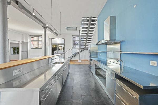 Einzigartiges, historisches Loft-Haus mit Seesicht und viel Raum zum Wohnen und Arbeiten 16