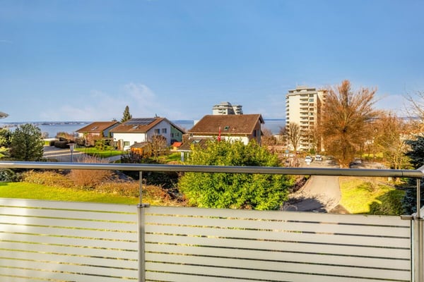 Repräsentative und einmalige Villa an Top-Wohnlage mit attraktiver Seesicht und Einliegerwohnung 15