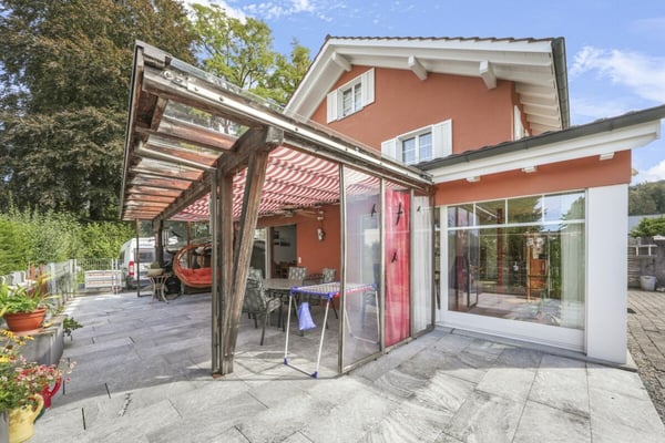 Familienfreundliches, zentral- und ruhig gelegenes Reiheneckhaus mit viel Platz und Baulandreserve 27