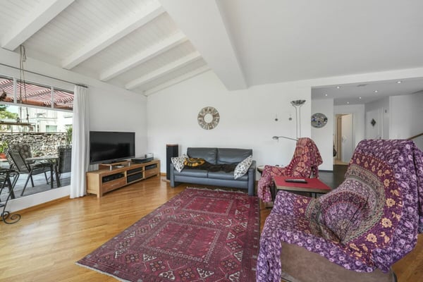 Familienfreundliches, zentral- und ruhig gelegenes Reiheneckhaus mit viel Platz und Baulandreserve 21