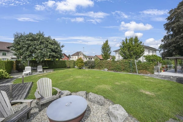 Familienfreundliches, zentral- und ruhig gelegenes Reiheneckhaus mit viel Platz und Baulandreserve 30