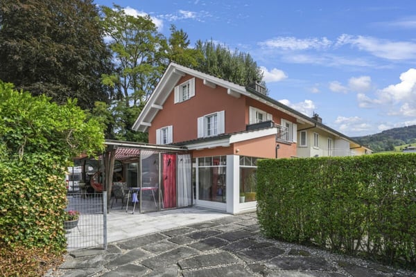 Familienfreundliches, zentral- und ruhig gelegenes Reiheneckhaus mit viel Platz und Baulandreserve 28