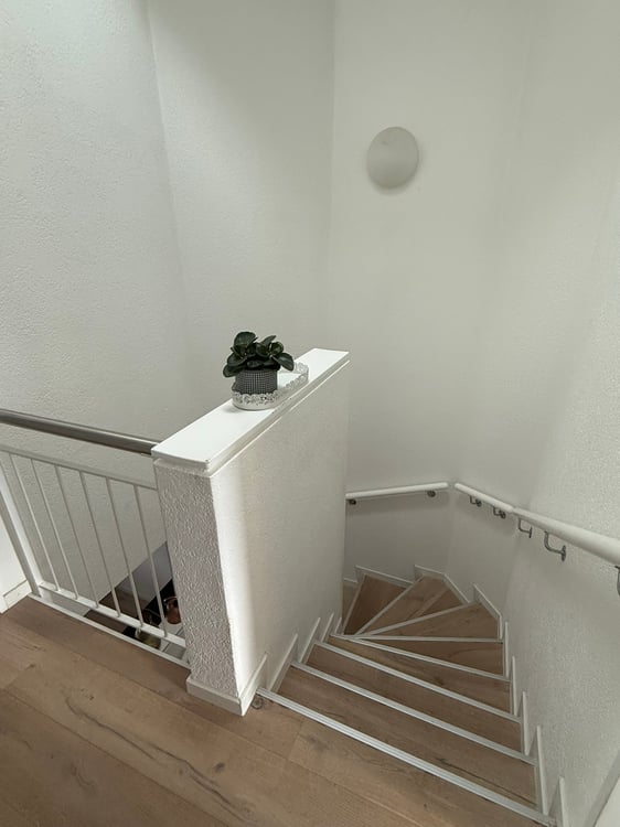 4.5-Zimmer Maisonettewohnung mit Terrasse & Balkon 8