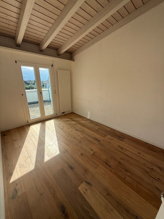 1.5-Zimmer Maisonettewohnung mit Terrasse & Balkon 10