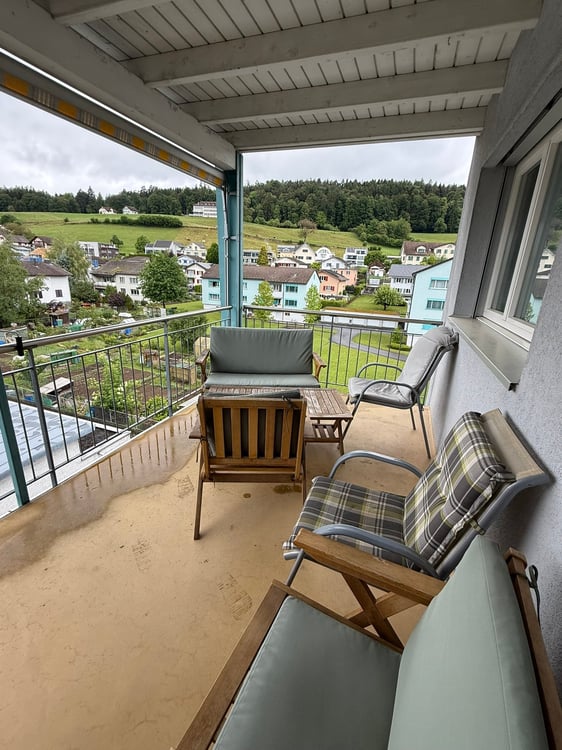 4.5-Zimmer Maisonettewohnung mit Terrasse & Balkon 10