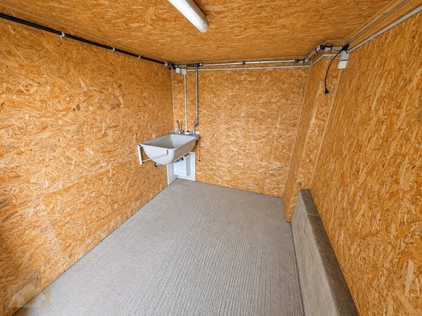 Selbstversorger Stall mit Auslauf für zwei Pferde zusammen 5