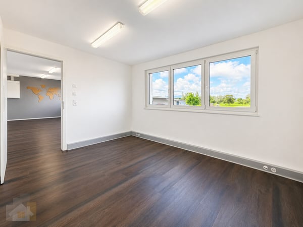 Attraktive Bürofläche mit 40 m² an verkehrsgünstiger Lage in Egnach 2