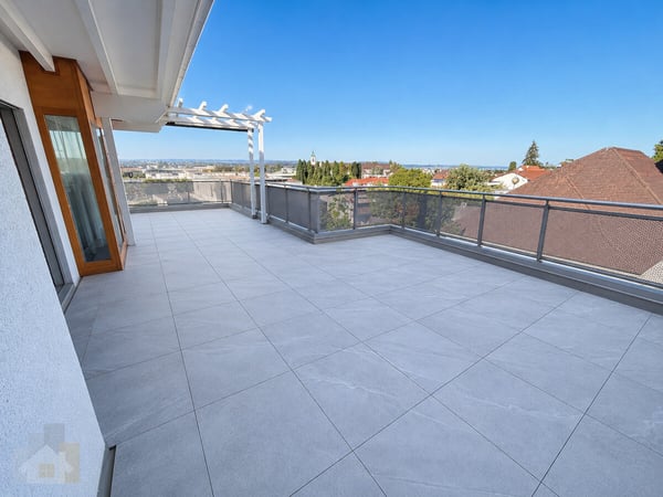 Attikawohnung mit 230 m2 Terrasse, Privatlift und Seesicht 7