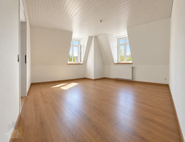 Frisch renovierte 4.5 Zimmer Wohnung nähe Bahnhof 7