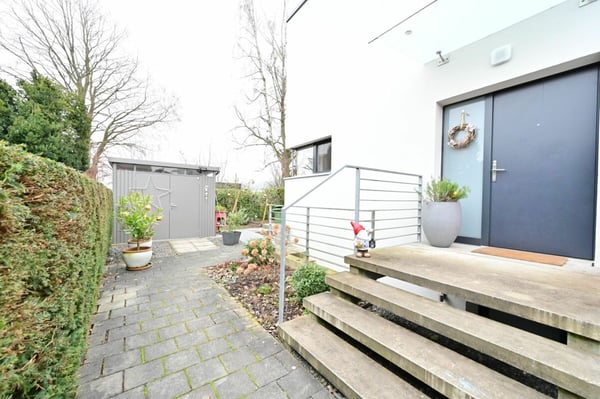 Attraktive 1.5 Zimmer Doppelhaushälfte 2