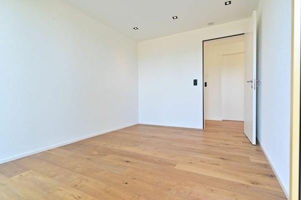 3.5-Zimmer-Gartenwohnung an ruhiger Naturlage 13