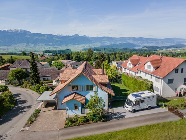 Einfamilienhaus mit Wintergarten, grosser Werkstatt und Hobbyraum sowie wunderschöner Weitsicht 8