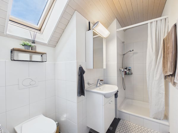 5.5-Zimmer Eckhaus mit zwei Sitzplätzen, Garten und viel Raum für die Familie 11
