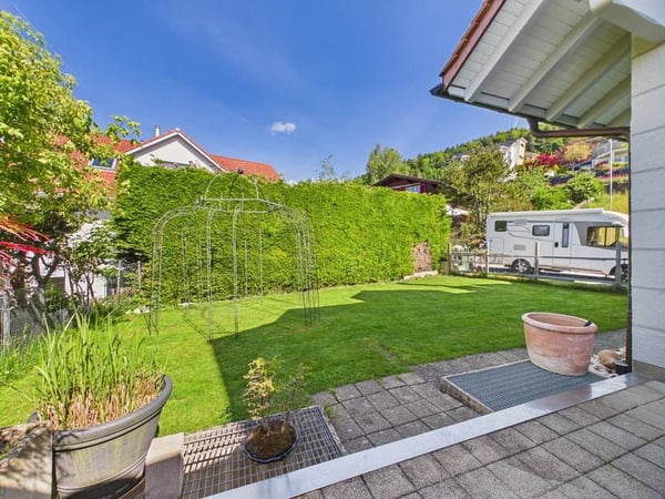 Einfamilienhaus mit Wintergarten, grosser Werkstatt und Hobbyraum sowie wunderschöner Weitsicht 10
