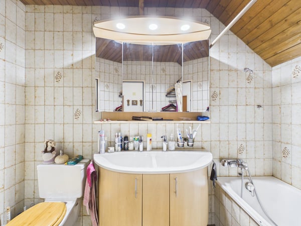 4.5-Zimmer-Haushälfte mit wunderschöner Berg- und Weitsicht im begehrten Uetliburg SG 9