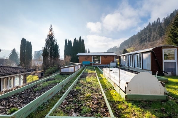 Grosszügiges Mehrgenerationenhaus mit weitläufiger Landreserve 4