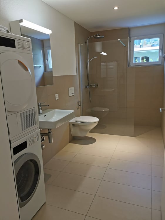 moderne Parterrewohnung mit grossem Sitzplatz in Seerheinnähe 5