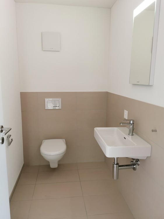 moderne Parterrewohnung mit grossem Sitzplatz in Seerheinnähe 6