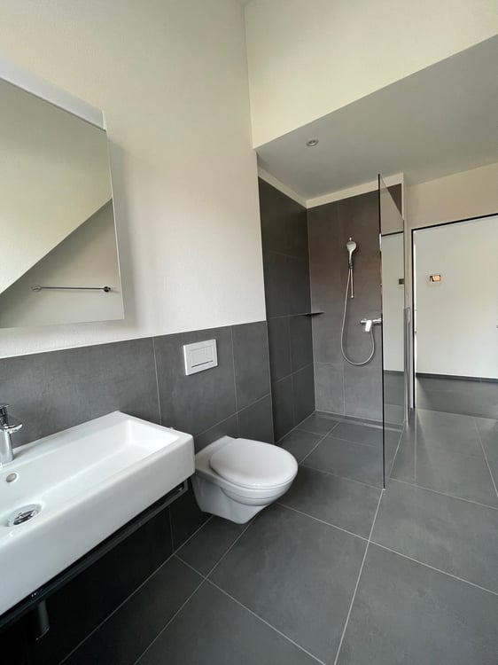 Exklusive Dach-Maisonette-Wohnung im Sunnedörfli Thundorf 6