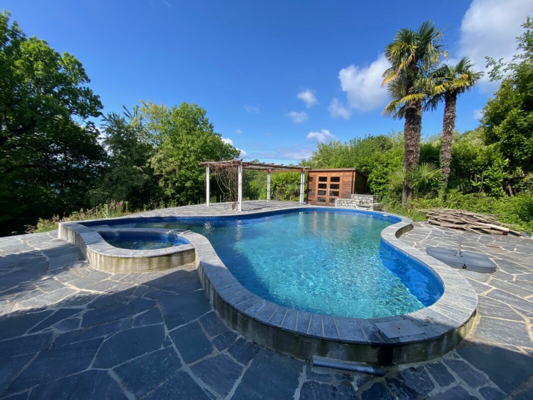 TOP 25502 Villa in Astano