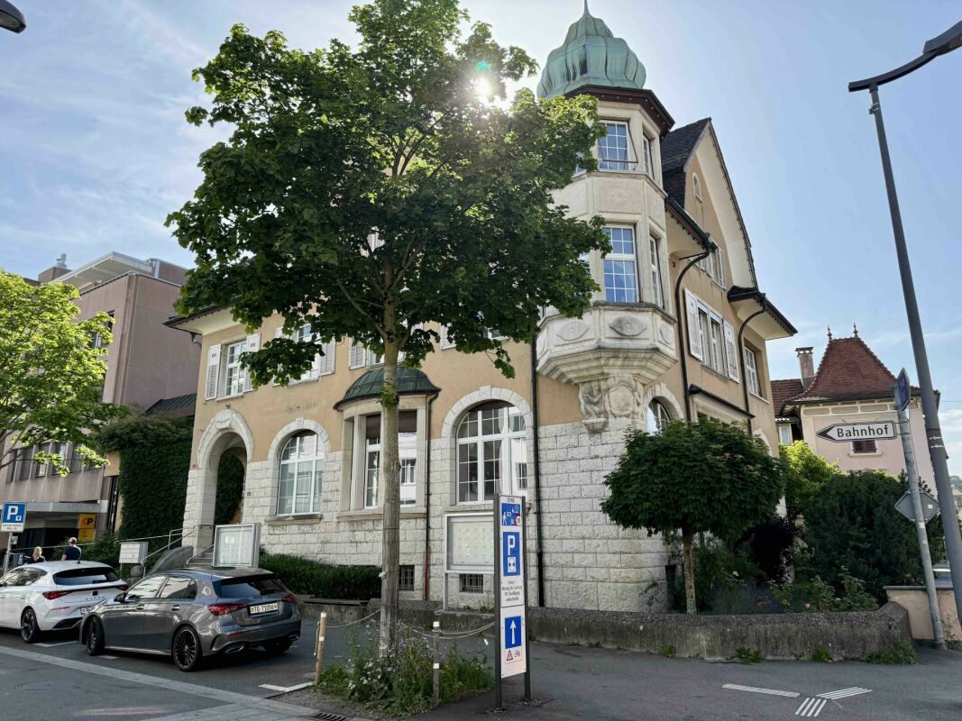 Moderne Büro- und Praxisräume an zentraler Lage in Flawil