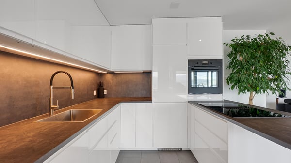 Moderne Attikawohnung mit Seesicht 3
