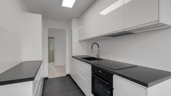 Sonnenverwöhnte 5.5-Zimmer-Wohnung mit Seesicht 2