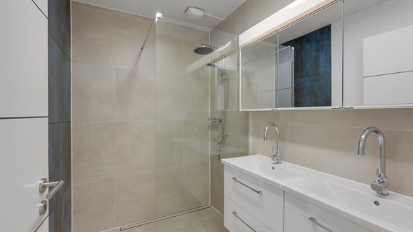 Sonnenverwöhnte 5.5-Zimmer-Wohnung mit Seesicht 8