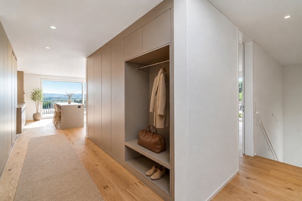 Lichtdurchflutete Attika-Maisonette mit Weitsicht und privatem Garten 2