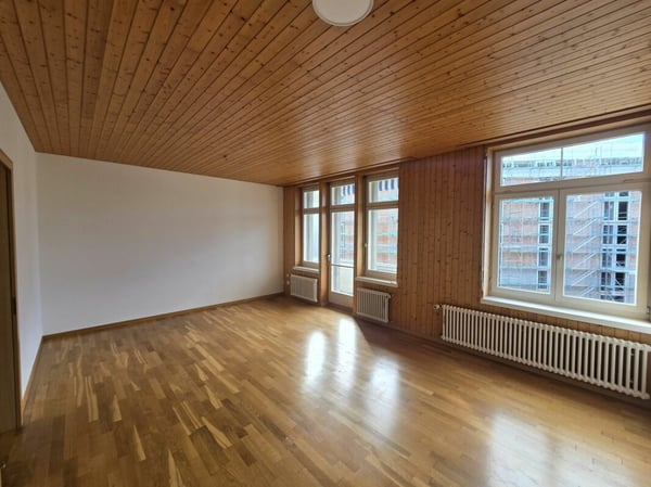 3.5-Zi. Altbauwohnung 2. OG 1