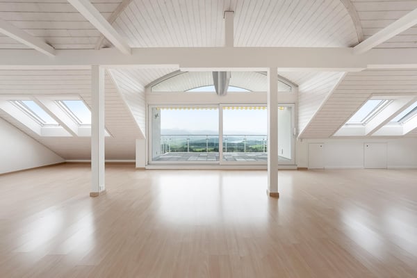 Loft-Dachwohnung mit atemberaubender Aussicht! 8