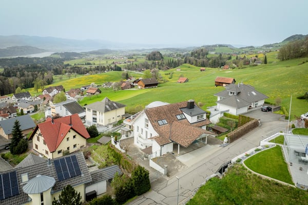 Loft-Dachwohnung mit atemberaubender Aussicht! 3