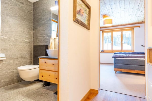 ruhige 1.5-Zimmerwohnung (Hausteil) 8