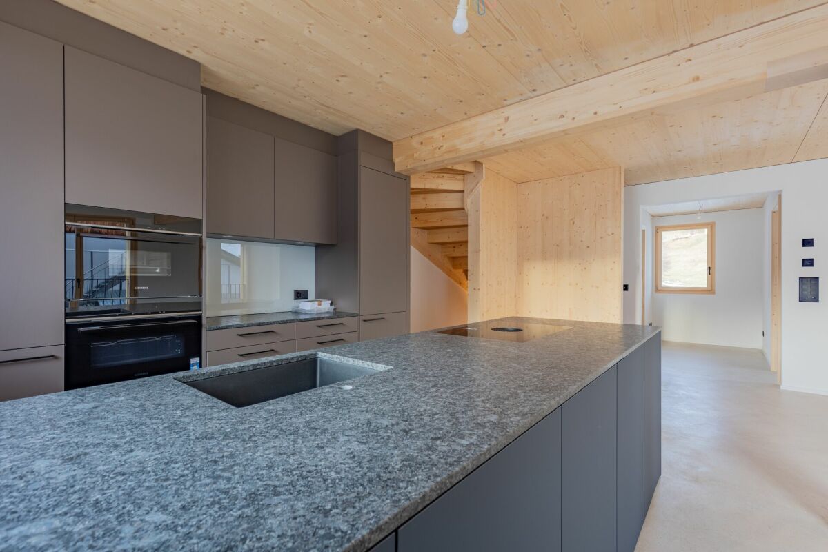 5.5-Zimmer-Doppeleinfamilienhaus als hochwertiger Erstwohnsitz (3C) in Davos Wiesen