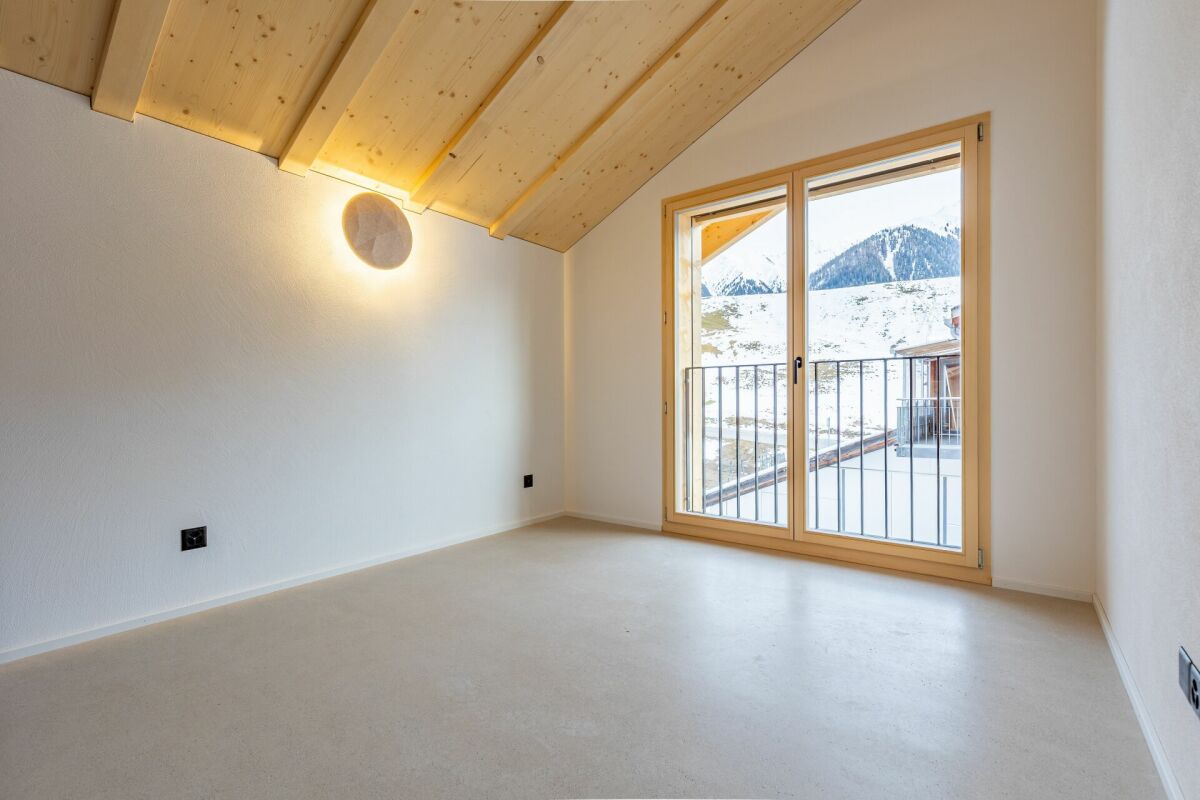 5.5-Zimmer-Doppeleinfamilienhaus als hochwertiger Erstwohnsitz (1A) in Davos Wiesen