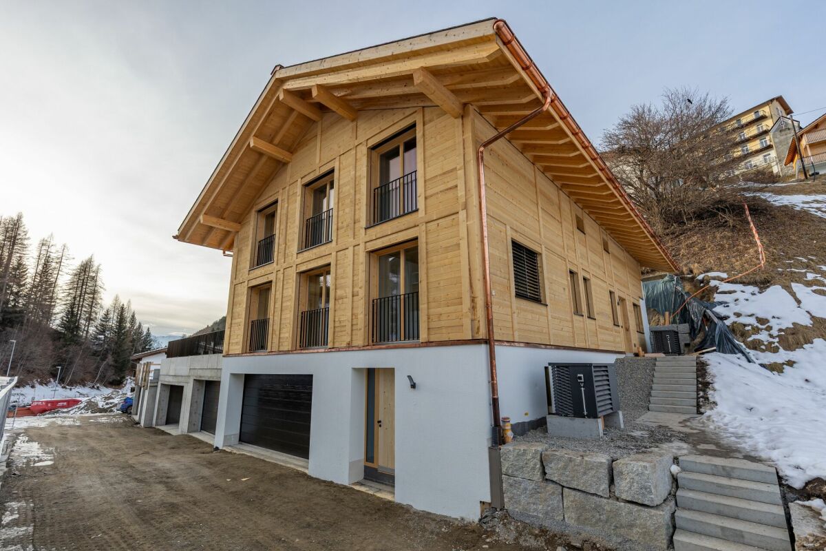 5.5-Zimmer-Doppeleinfamilienhaus als hochwertiger Erstwohnsitz (4D) in Davos Wiesen