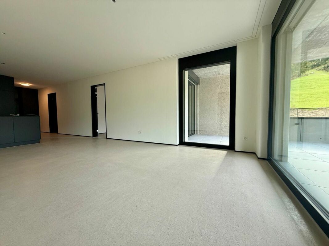 Tolle, grosszügige 3.5-Zimmerwohnung für Einheimische