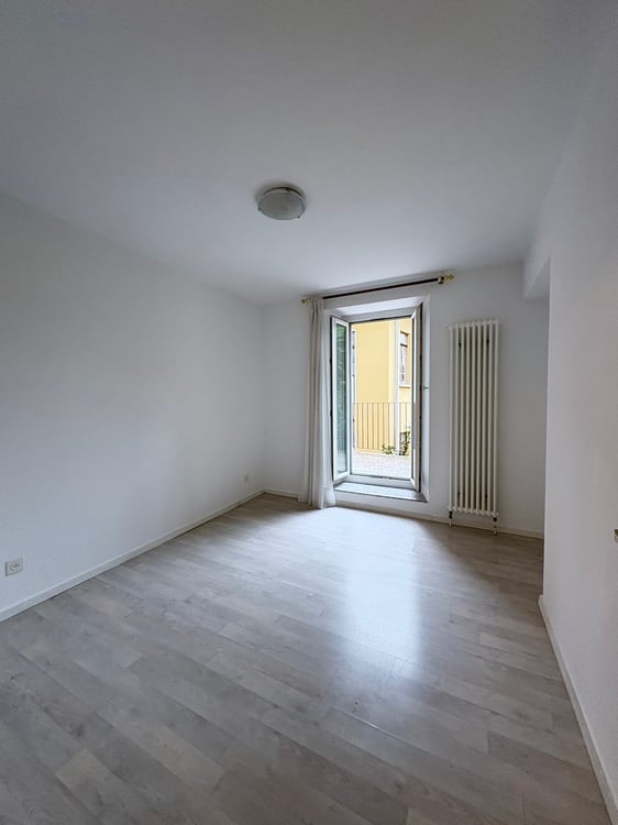 MURALTO,  Affittasi appartamento di 1½ locali con entrata indipendente 3