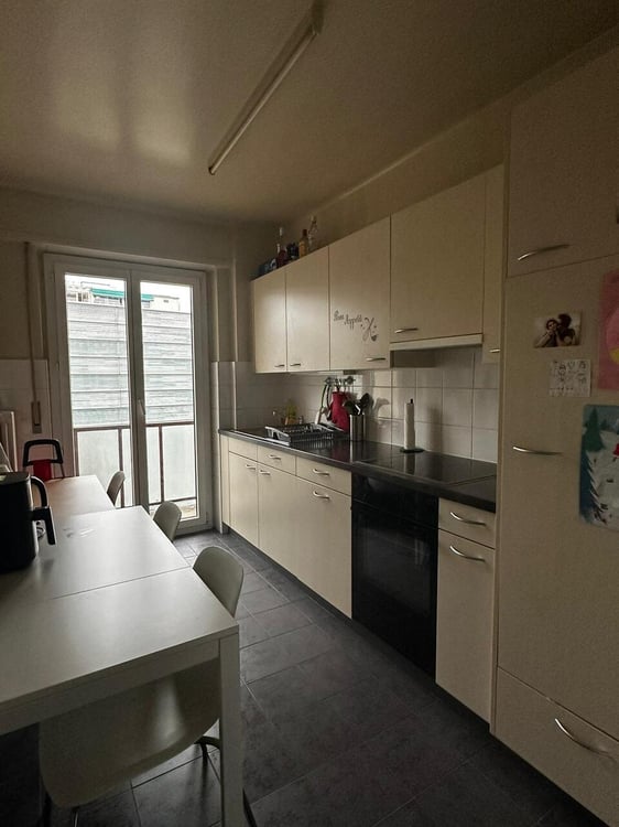 LAUSANNE, Chambre dans le centre-ville, idéale pour étudiantes 4