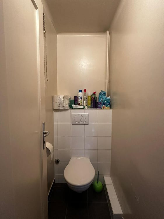 LAUSANNE, Chambre dans le centre-ville, idéale pour étudiantes 5