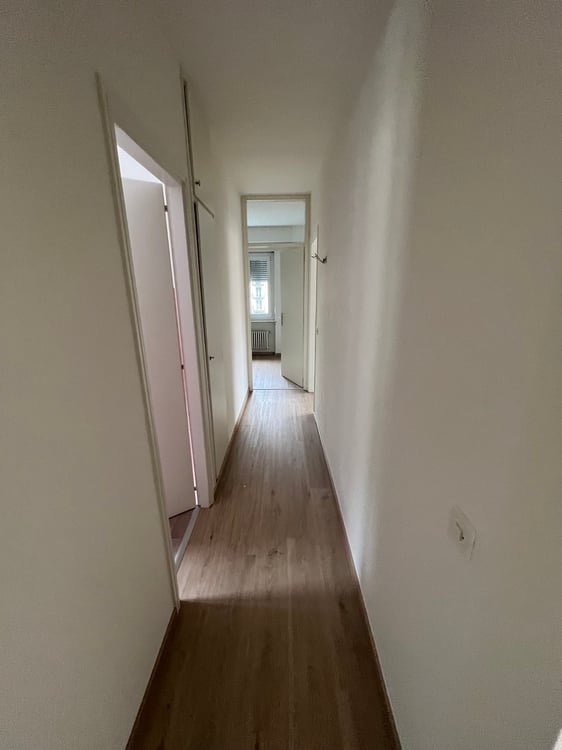 LOCARNO-SOLDUNO, AFFITTASI APPARTAMENTO DI 4 1/2 LOCALI 4