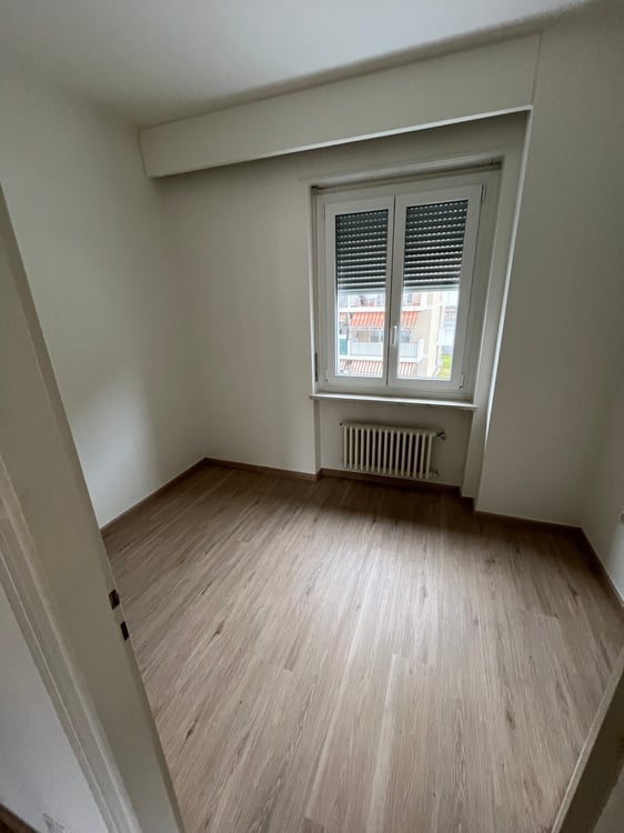 LOCARNO-SOLDUNO, AFFITTASI APPARTAMENTO DI 4 1/2 LOCALI 3