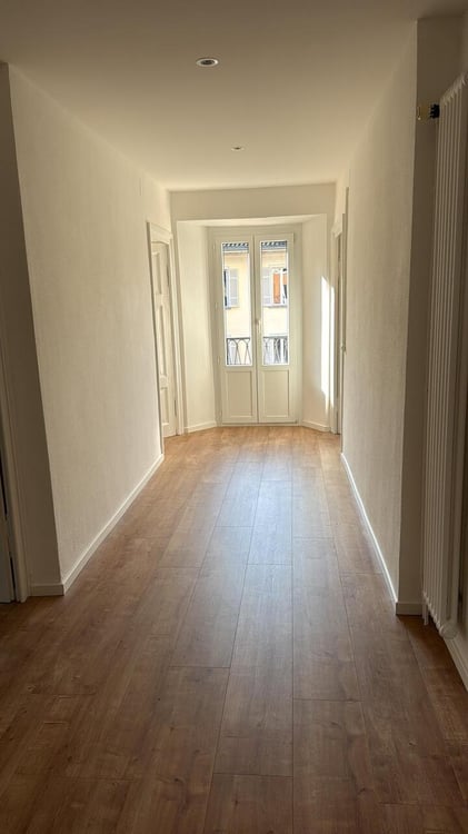 Casa tipica a reddito nel cuore di Muralto - 2 negozi e 3 appartamenti 6