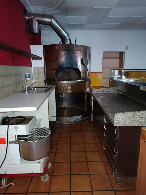 SAN NAZZARO - Vendesi Immobile con Ristorante e 2 Appartamenti 9