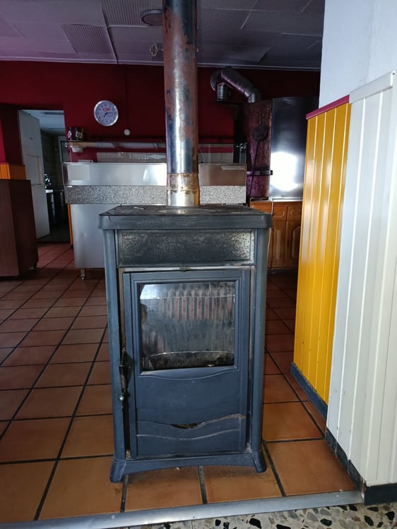 SAN NAZZARO - Vendesi Immobile con Ristorante e 2 Appartamenti 10
