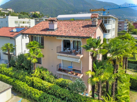 ASCONA,  Affittiamo elegante 3½ locali con camino e stile