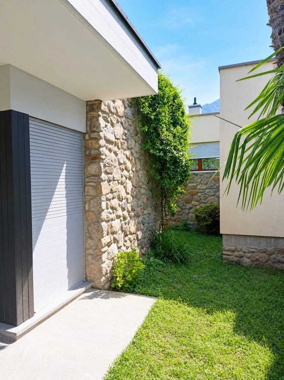 BELLINZONA/GALBISIO - Villa unifamiliare con grande giardino 5